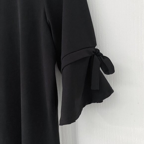 Andria Lieu - Elegant 3/4 Length Sleeve Black Bell Sleeve Tie Detail Top - Picture 3 of 6